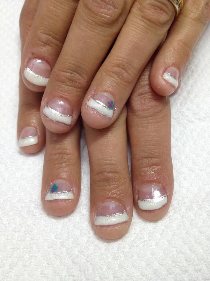 Пример маникюра на короткие Pin on mis cosas in 2024 Short gel nails, Short nail designs, Really short nails