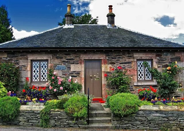 Примеры деревенских домов Cottages of the UK 2 Scottish cottages, Cottage, Cottage exteriors