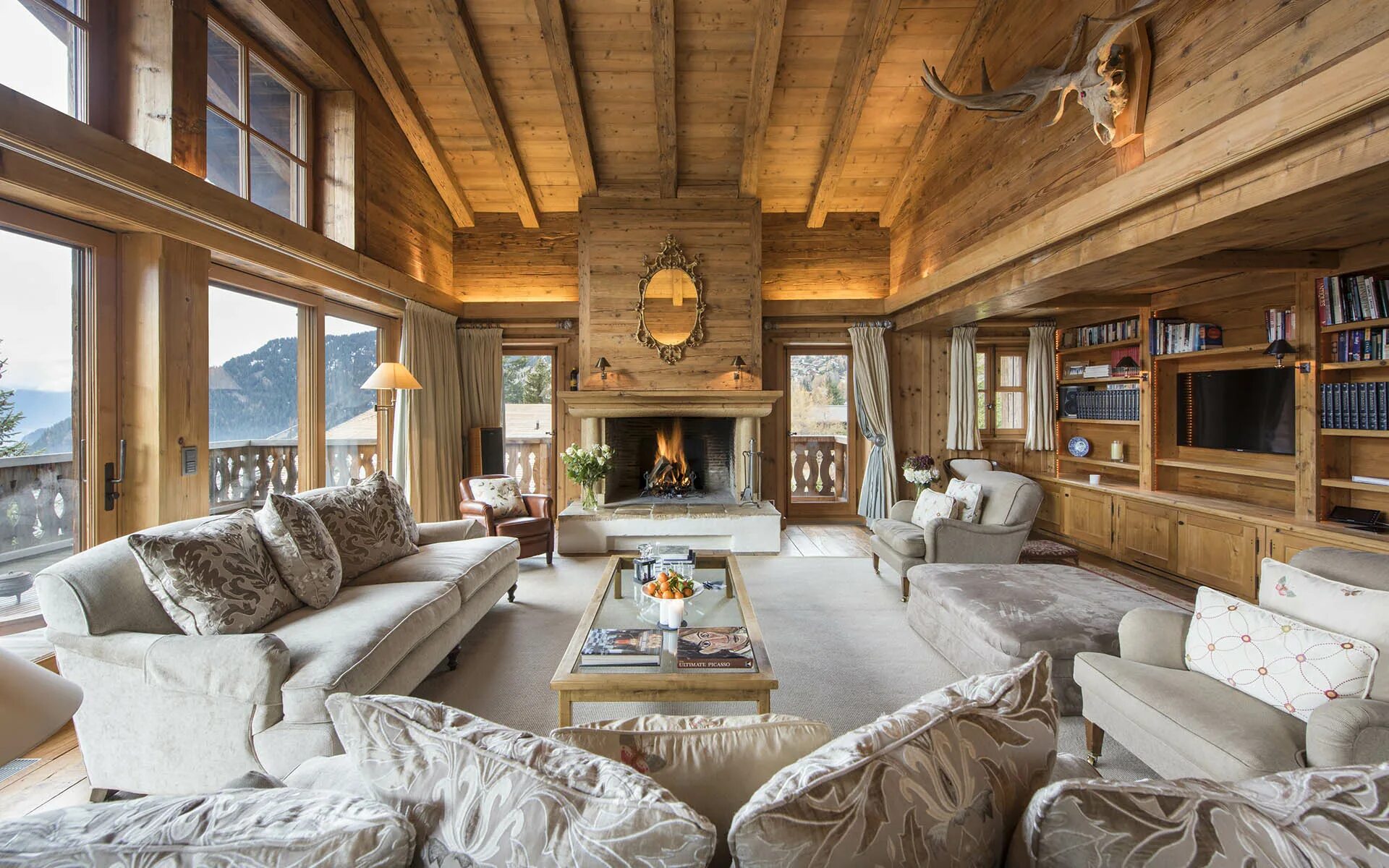 Примеры дизайна деревянного дома Our Flagship Ski Chalets - Firefly Collection