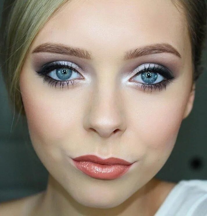 Примеры макияжа для голубых глаз Pin by Andy Stäbler on Bride Dramatic eye makeup, Blue eye makeup, Eye makeup