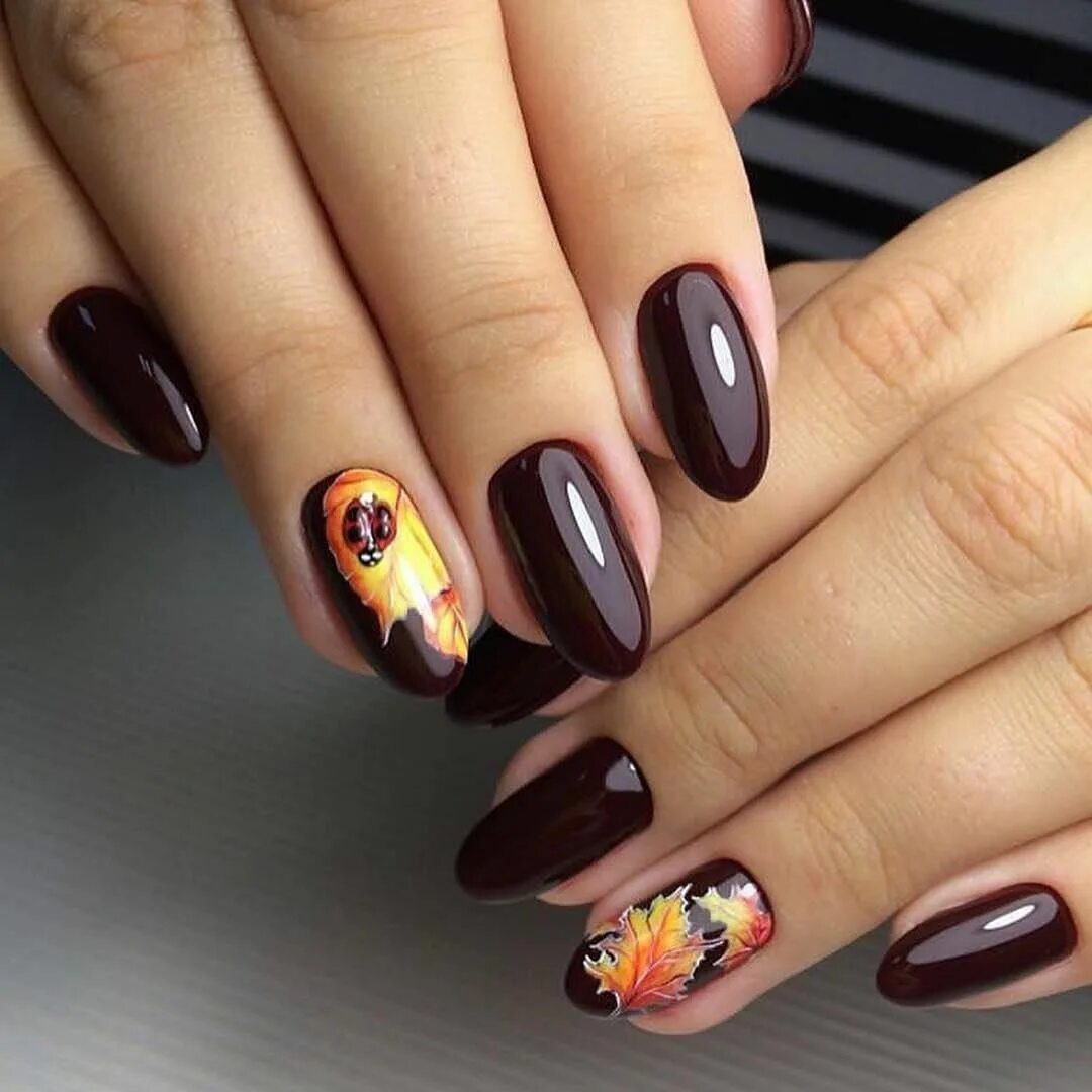 Примеры маникюра гель лаком фото 2024 осень Brown Nails & Chocolate manicure designs Airbrush nails, Metallic nail art, Hall