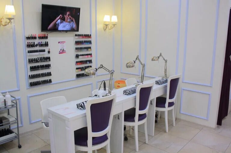 Примеры названий студии маникюра Panorama: Nails IT, nail studio, Russia, Moscow, Kirovogradskaya Street, 9к1 - Y