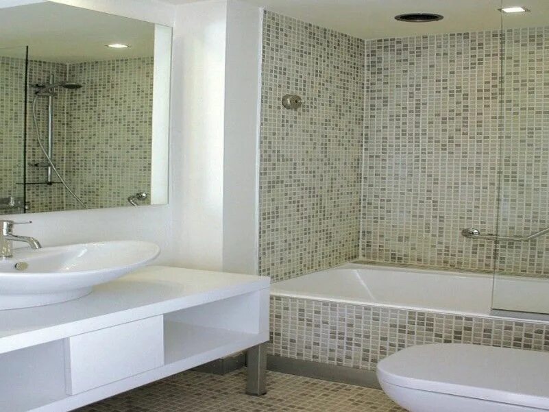 Примеры отделки ванной комнаты 15 Bathroom Tile Ideas 2020 (Take a Look at These) - Avantela Basement bathroom 