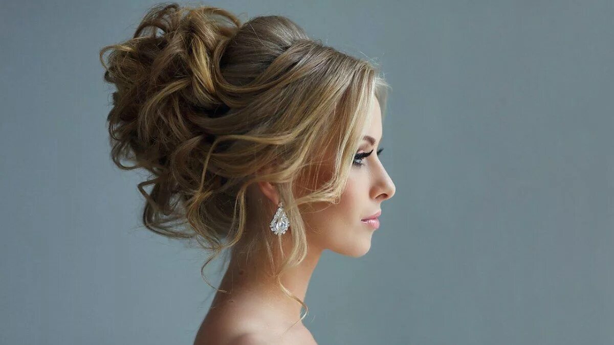 Wonderful Bridesmaid Updo Hairstyles 002 Wedding hair front, Front hair styles, 