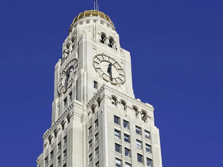 Примеры решения в архитектуре строений часов фото Clocks in NYC that are both iconic and beautiful