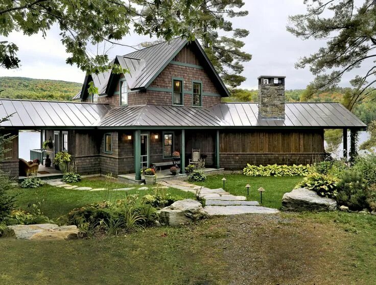 Примеры сельских домов A Cabin Designed for Prime Views House exterior, Rustic house, Exterior house co