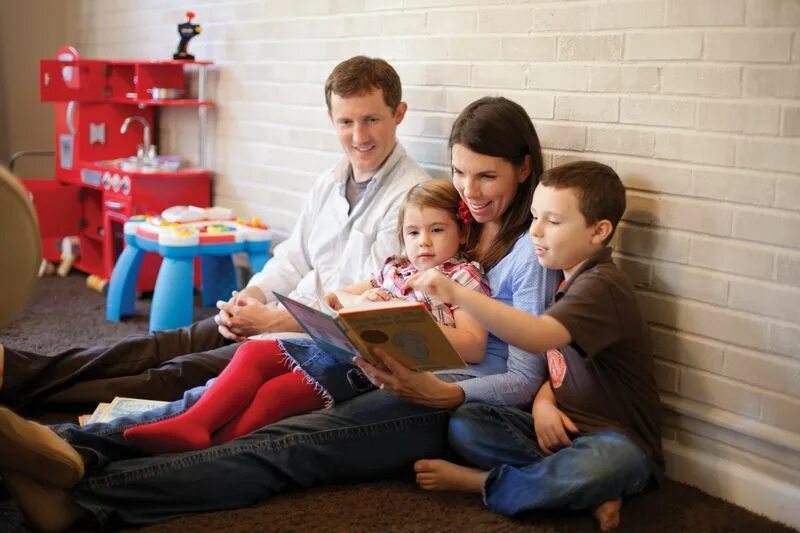 Примеры семейных детских домов Family Reading