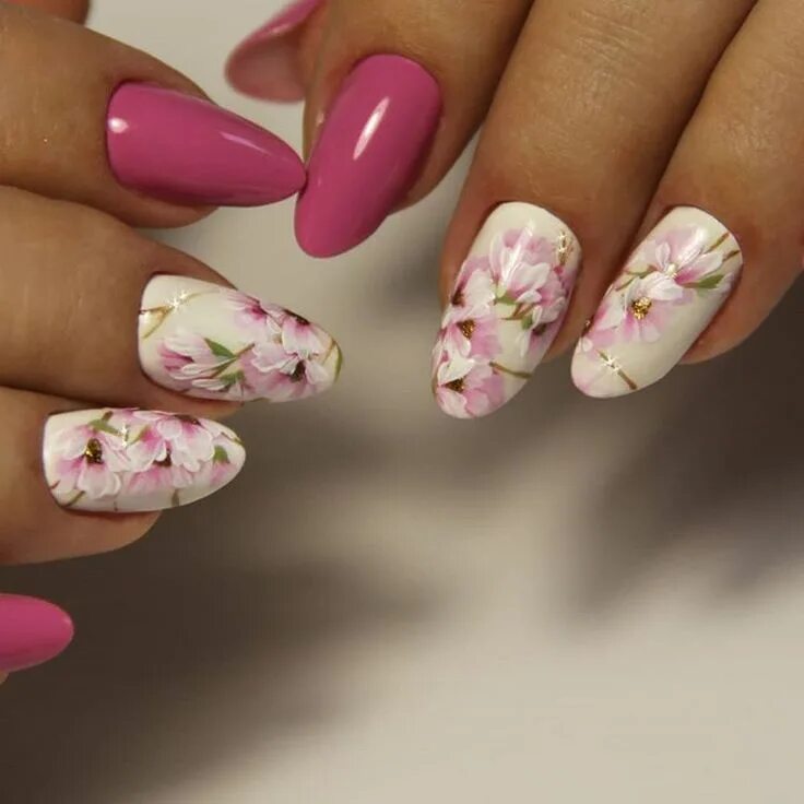 Примеры цветов маникюра Instagram photo by Татьяна Vista * Apr 2, 2018 at 10:11 PM Floral nails, Gel nai