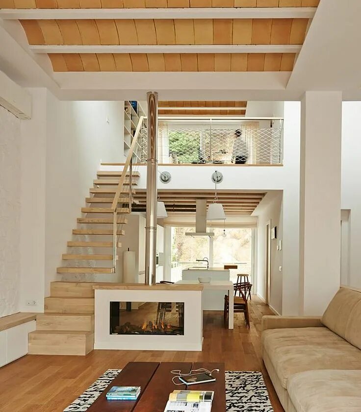 Примеры второго этажа в доме minimal..great use of wood Loft house, Tiny house design, House design