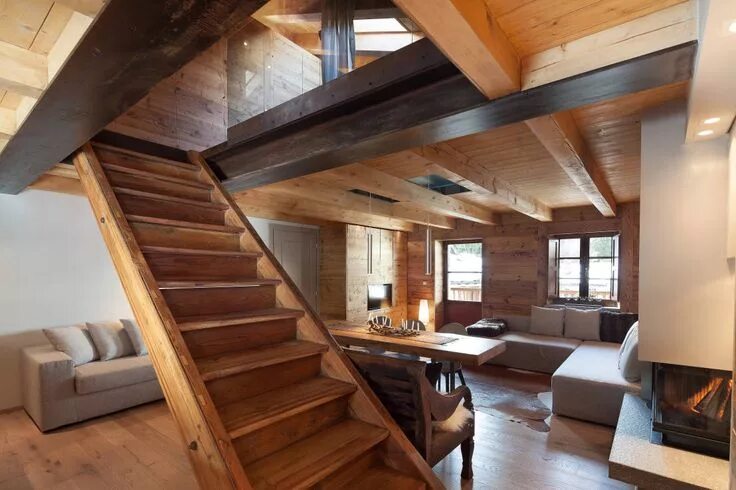 Примеры второго этажа в доме Renovating your wooden stairs isn't so tough homify Modern chalet, Chalet interi