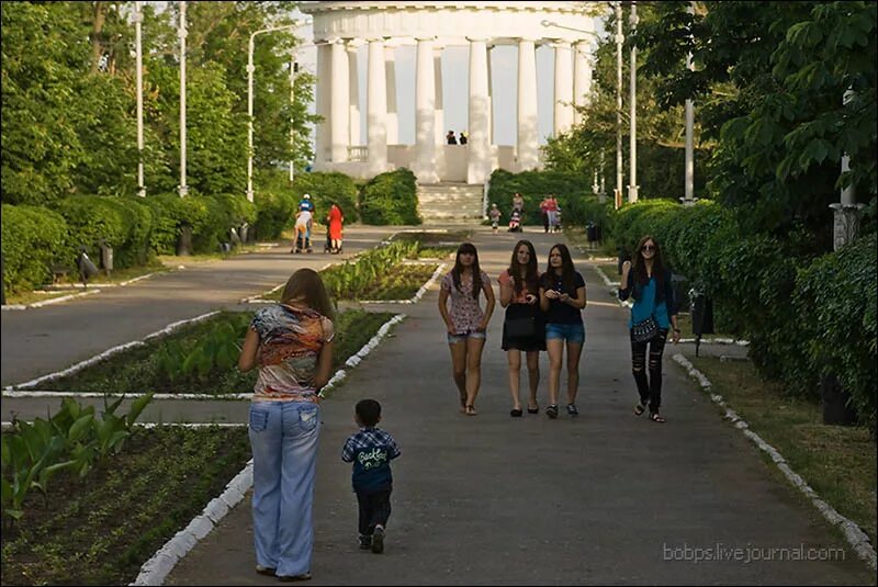 Приморский парк цимлянск фото Летний вечер в Приморском парке Цимлянска: ru - ЖЖ