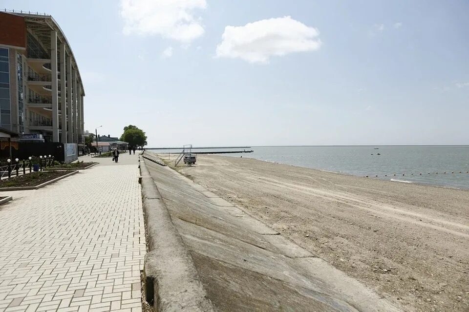 Приморско ахтарск фото пляжа набережной На Кубани не нашлось желающих стать главой Приморско-Ахтарского района - KP.RU