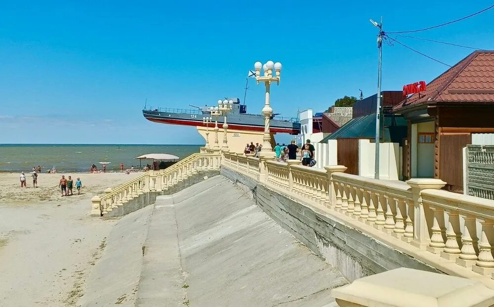 Приморско ахтарский фото В Приморско-Ахтарске завершают благоустройство набережной