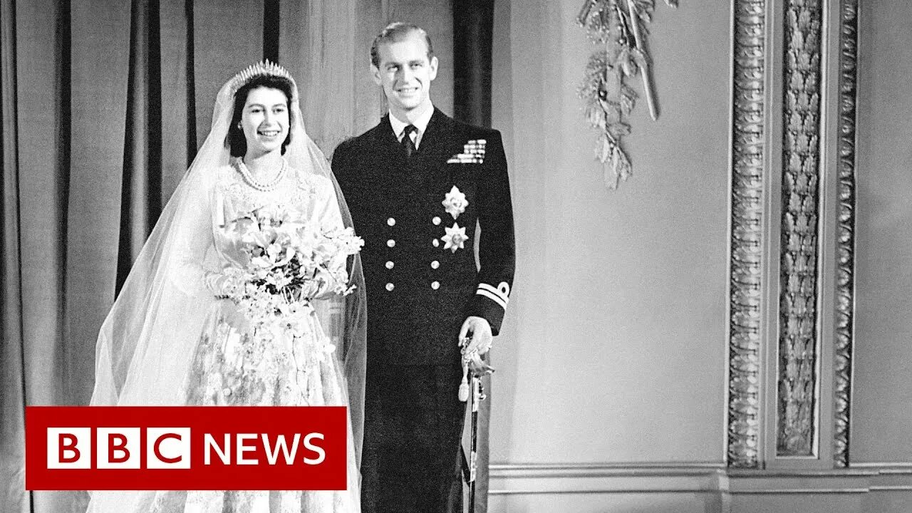 Принц филипп и королева елизавета фото Queen Elizabeth II and Prince Philip's wedding - BBC News - YouTube