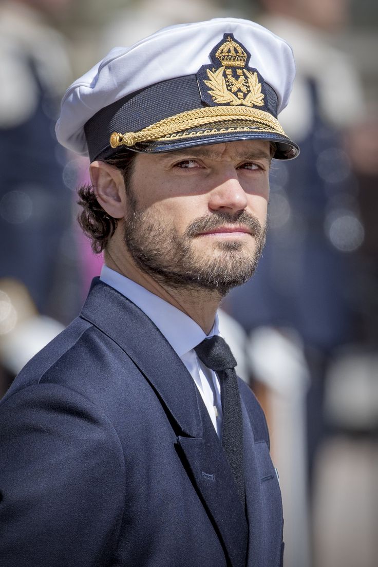 Принц карл фото Prince Carl Philip Might Just Be the Sexiest Prince We've Ever Laid Eyes On Prin