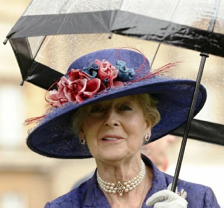 Принцесса александра кентская фото Princess Alexandra attends a garden party held at Buckingham Palace... Princess 