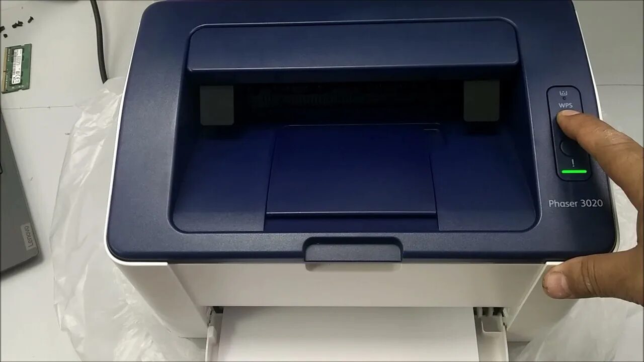 Принтер xerox 3020 как подключить Xerox Phaser 3020 Installing and wireless printing - YouTube