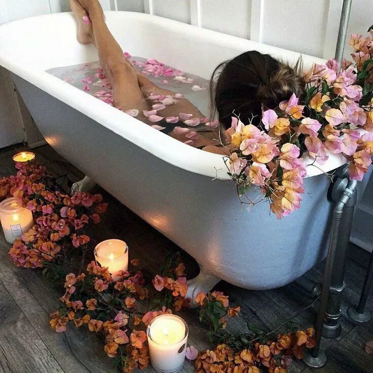 Принять ванну фото Pin by Miki Mhk on Abstract&co. Relax, Flower bath, Bath