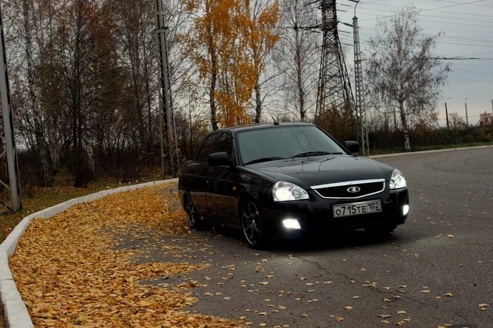 Приора без номеров фото Осень - Lada Приора седан, 1,6 л, 2013 года фотография DRIVE2