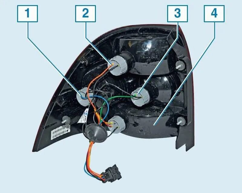 Приора задний фонарь схема подключения Лада Приора - замена ламп заднего фонаря - журнал За рулем