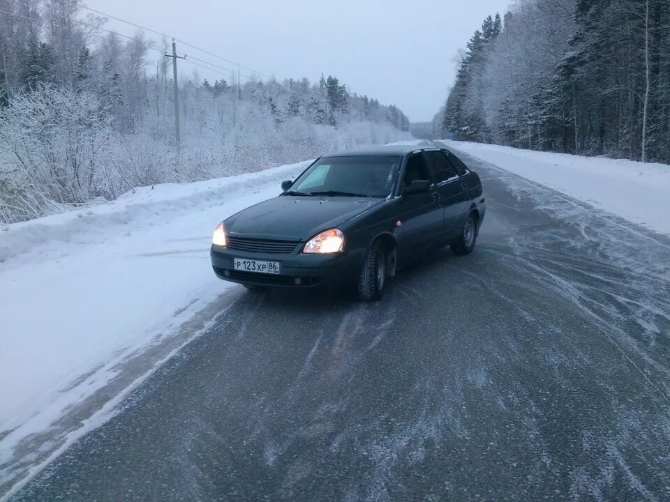 Приора зимой фото Зимние фото - Lada Приора хэтчбек, 1,6 л, 2009 года фотография DRIVE2