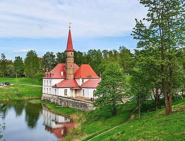 Приоратский дворец фото File:Gatchina Priory Palace 1947.jpg - Wikimedia Commons