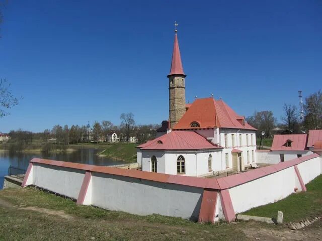 Приоратский дворец ул чкалова 22а фото Приоратский дворец.Гатчина.Фото