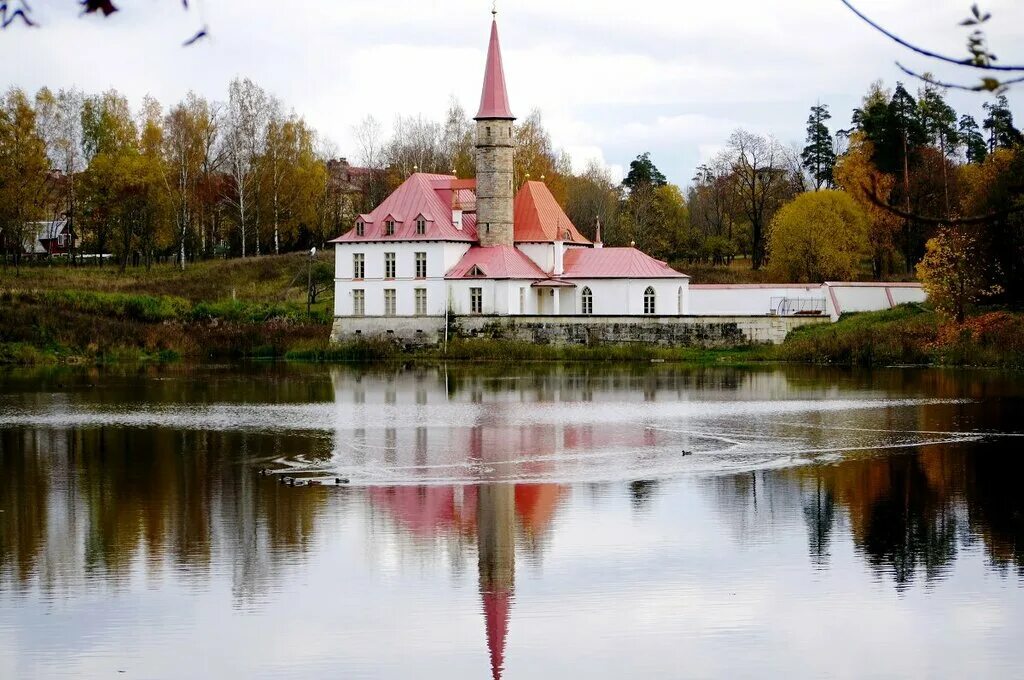 Приоратский дворец в гатчине фото Приоратский дворец, музей, ул. Чкалова, 22А, Гатчина, Россия - Яндекс.Карты