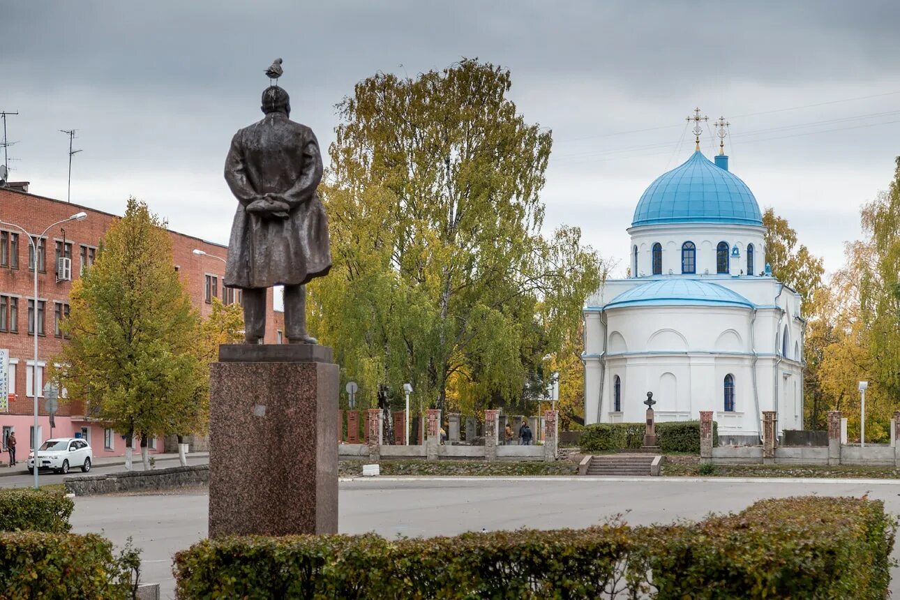 Приозерск достопримечательности фото Площадь Ленина в Приозерске - ТАМ! в центре города