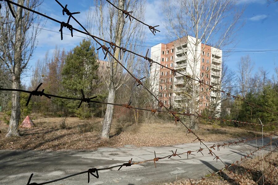 Припять сейчас фото Что осталось от Припяти и Чернобыльской АЭС под саркофагом. Фотогалерея - РБК