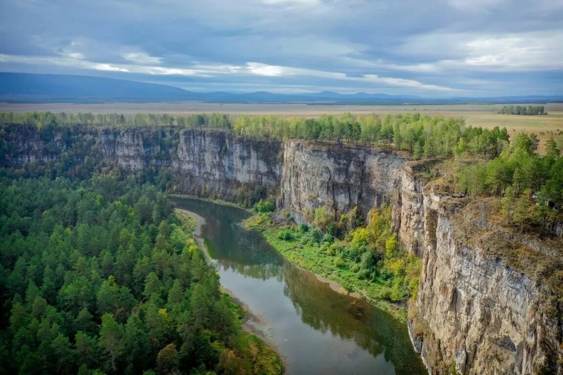 Природа челябинской области фото Большие и Малые Айские притесы - каменные стражи Челябинской области Наш Урал и 