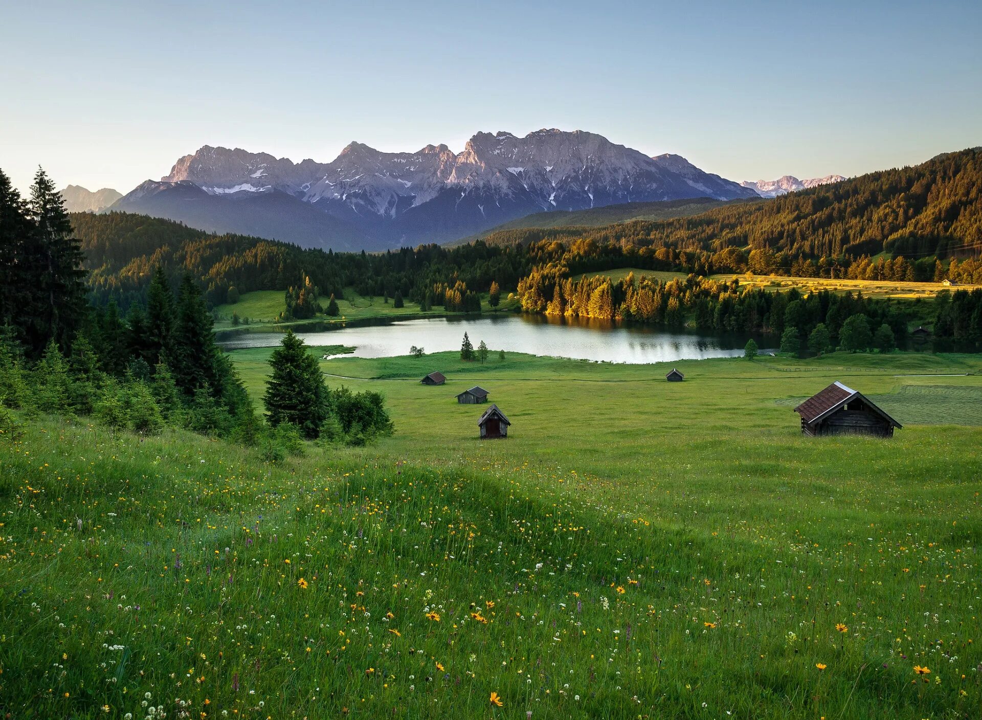 Природа фото делать Download wallpaper summer, mountains, lake, home, Alps, meadows, section landsca