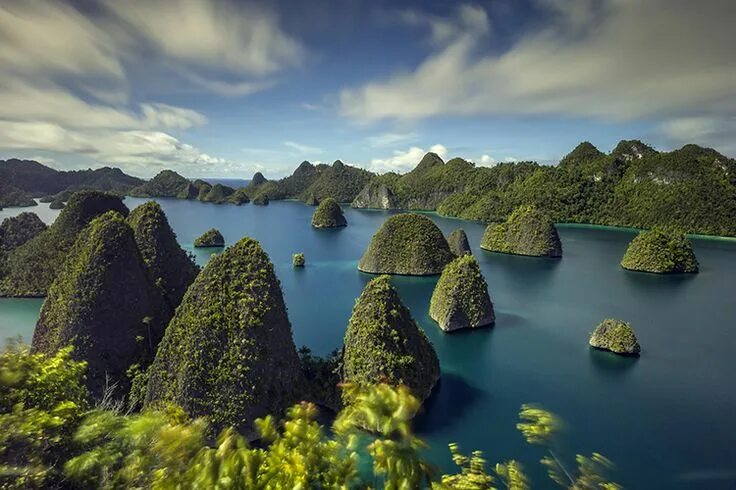 Природа островов фото 10 Pictures That Will Make You Want To Visit Raja Ampat WowShack Lugares hermoso