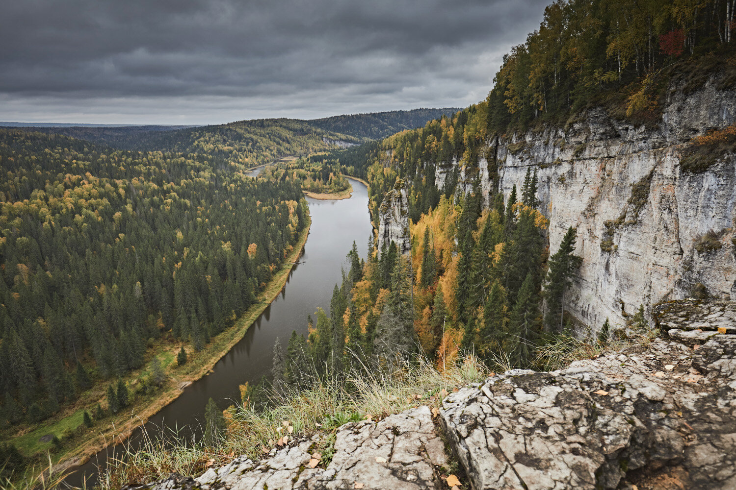 Природа пермского края фото Уральские горы в Пермском крае: куда ехать за потрясающими видами - Яндекс Путеш