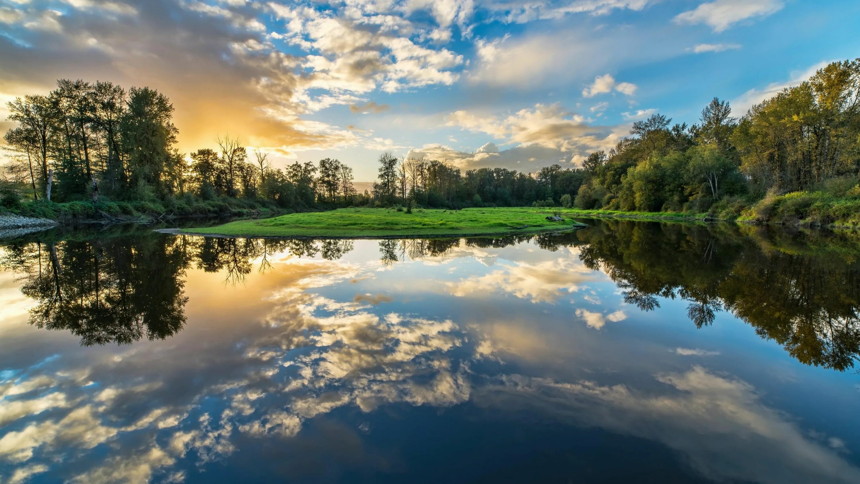 Природа с рекой фото красивые #reflection #nature #water #sky #cloud #lake #pond wide angle wide angle lens #p