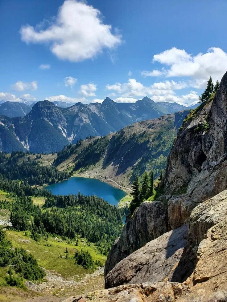 Природа сейчас фото Mt Baker Wilderness WA. 3024 × 4032 OC in 2020 Beautiful mountains, Scenery pict