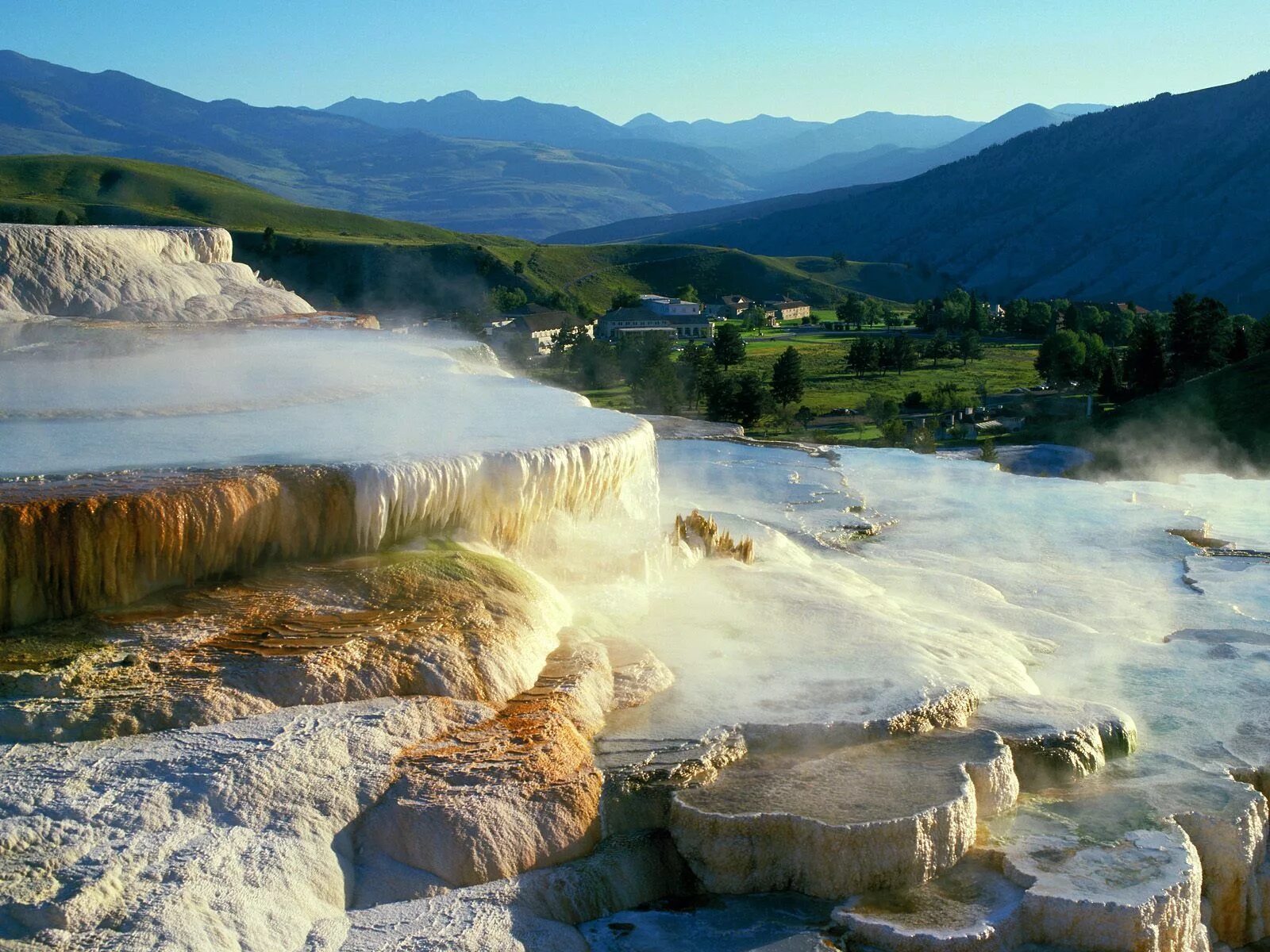 Природа турции фото самые красивые места minerva-terrace-mammoth-hot-springs-yellowstone-national-park Yellowstone nation