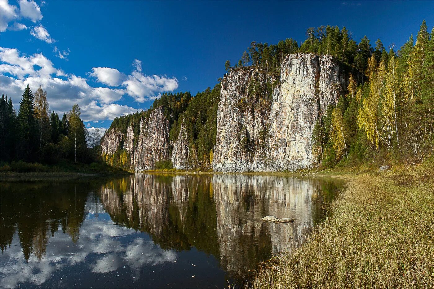 Природа урала фото самые красивые места Сплав по реке Чусовая - ПОХОДЫ, СПЛАВЫ, ГОРЫ, КОРПОРАТИВЫ