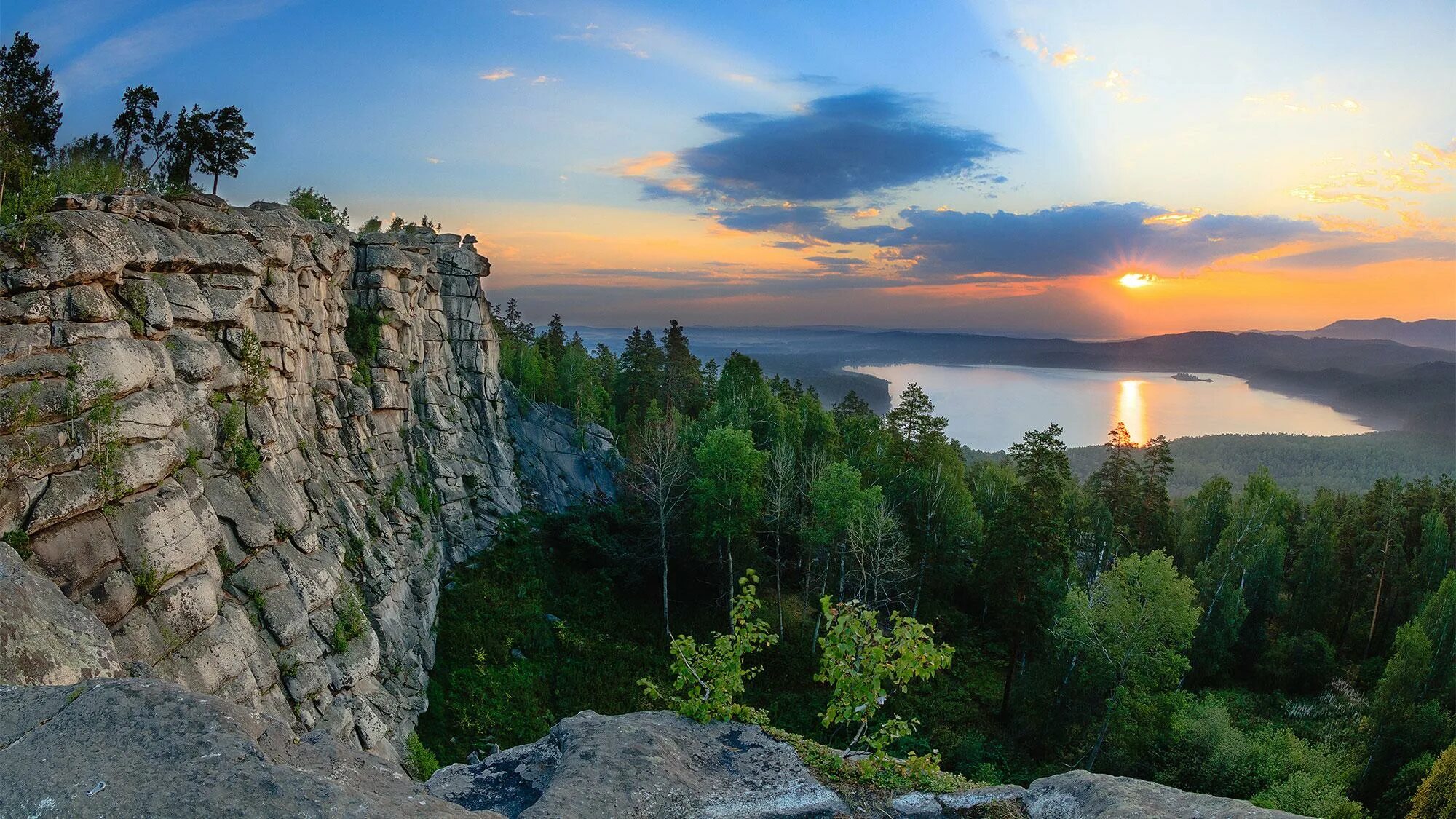 Природа урала фото самые красивые места Пирамида в недоступных горах и перевал Дятлова. Самые мистические места на Урале