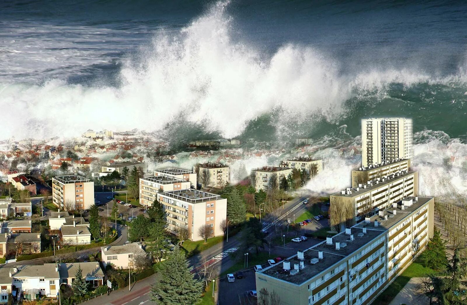 Природные катастрофы фото What Causes Tsunamis? Britannica