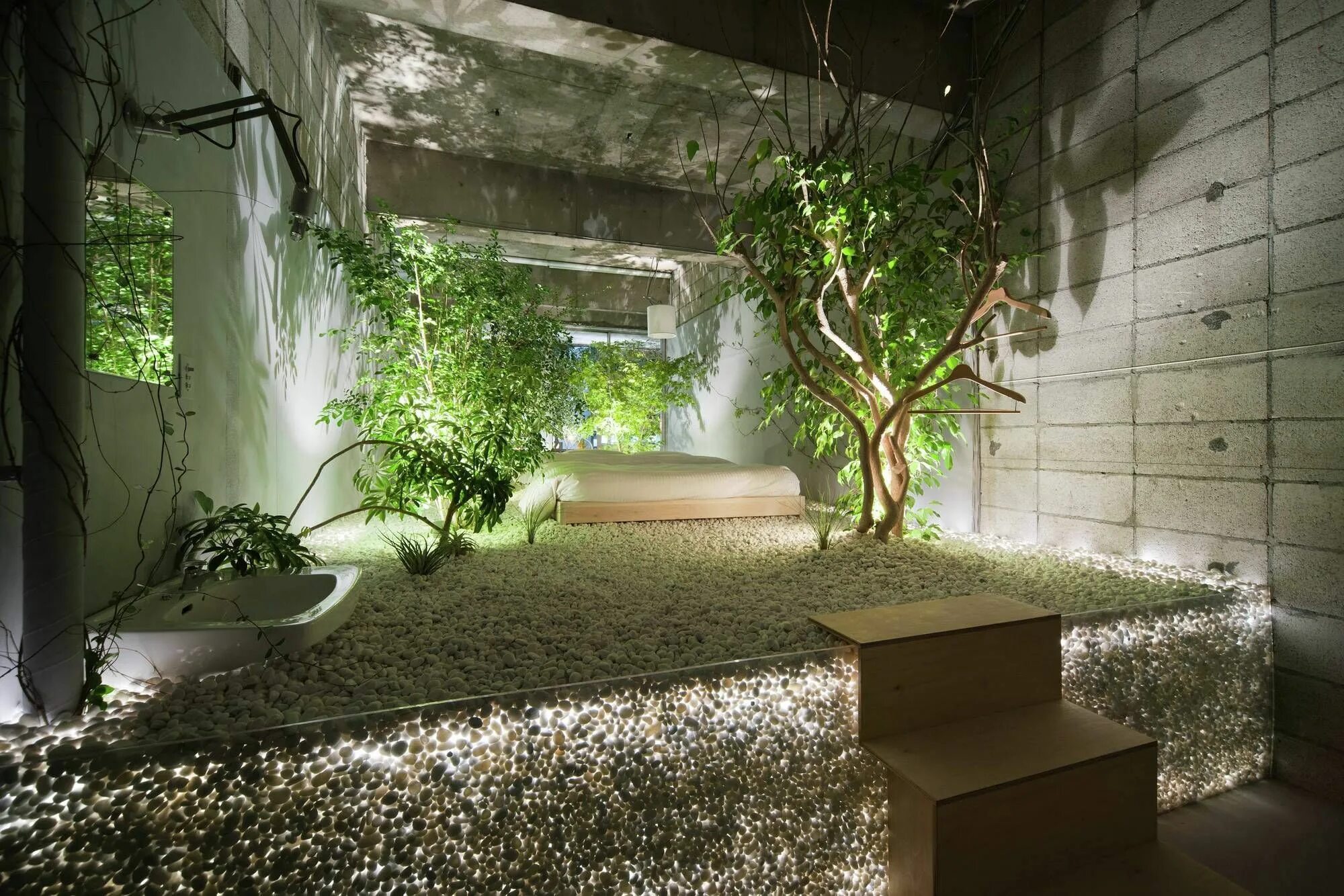 Природный дизайн фото Japan's New Masters: Yuko Nagayama Indoor zen garden, Garden lighting design, In