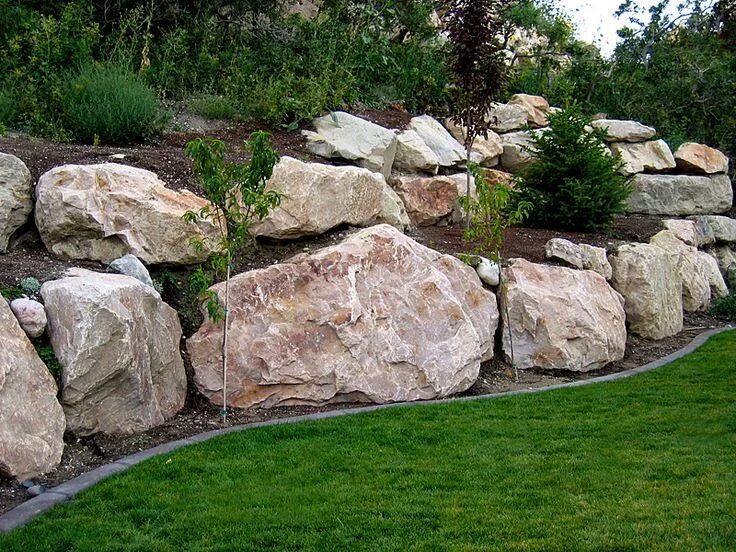 Природный камень для ландшафтного дизайна retaining walls - Google Search Landscaping with boulders, Rock wall landscape, 