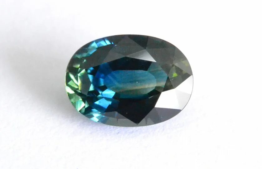 Природный сапфир фото Teal Sapphires: Gemstones of Harmony - International Gem Society