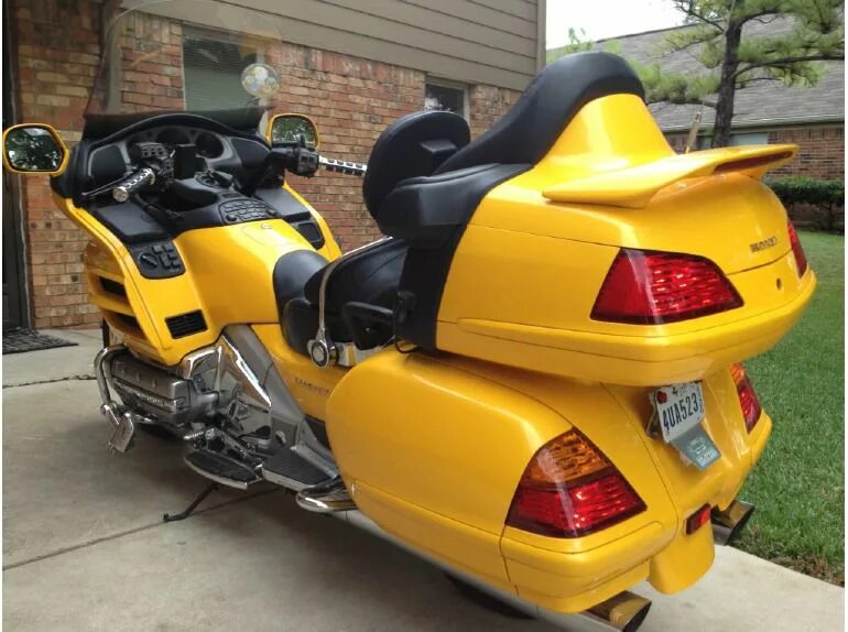 Пришли фото мотоцикла хонда голда 1800 2003 Honda Gold Wing 1800 for sale on 2040-motos