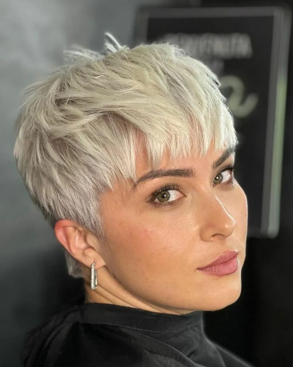 Приснилась короткая стрижка 50 Short Hairstyles for Women to Shake Things Up in 2024 - Hair Adviser Edgy sho