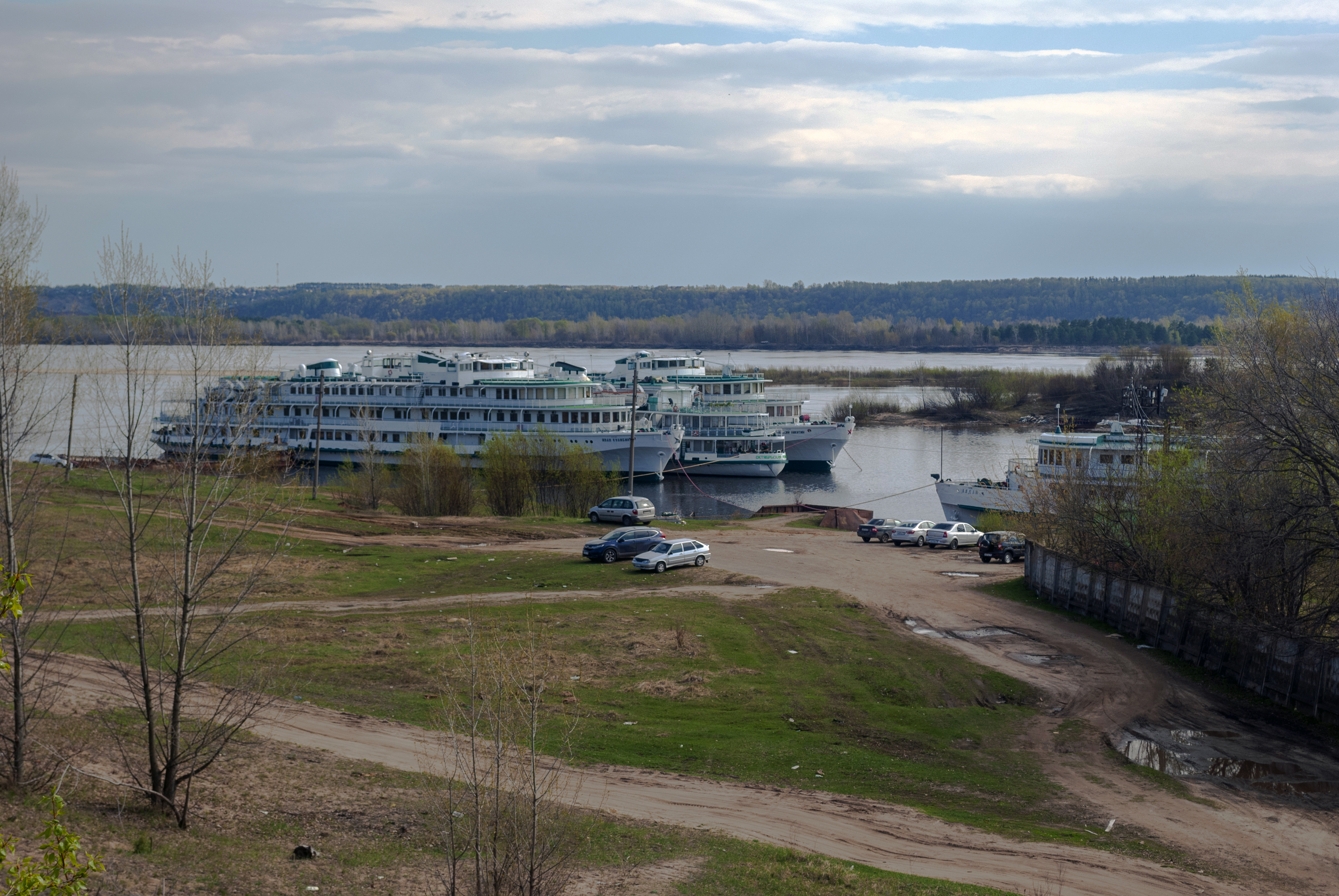 Пристань нижегородская область балахна фото Фото: Память Парижской Коммуны, пристань, Нижегородская область, городской округ