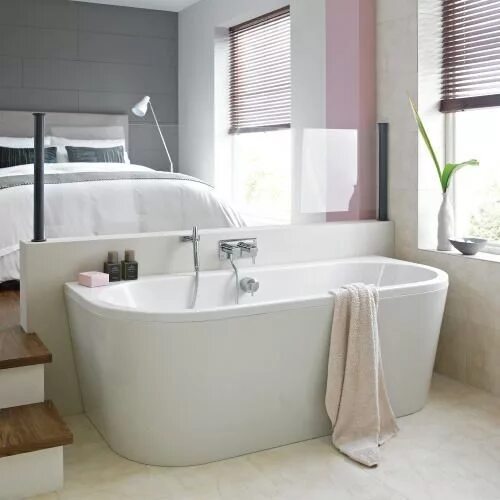 Пристенная ванна в интерьере Homebase UK Back to wall bath, Bedroom with bathtub, Bedroom with bath