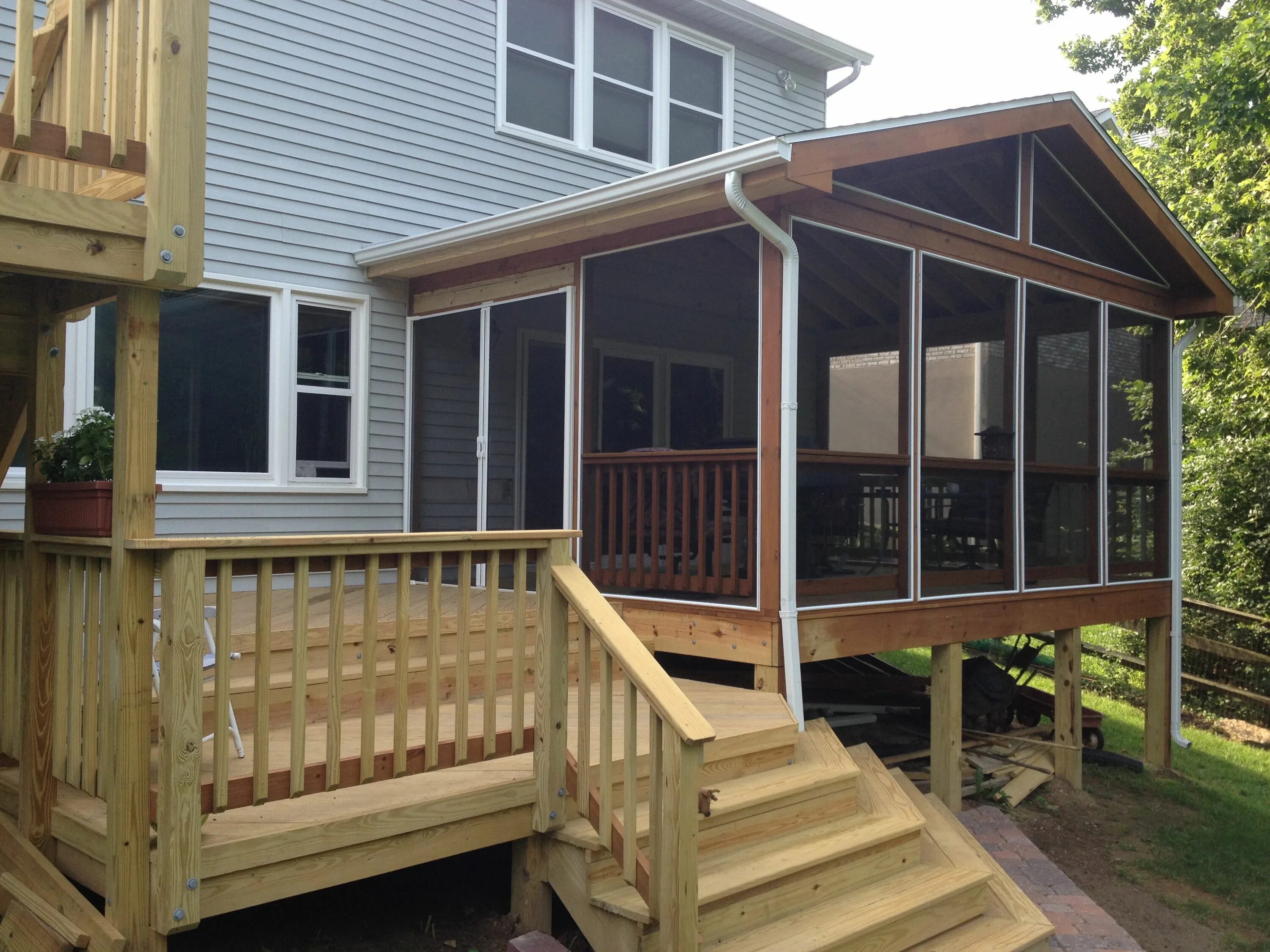 Пристроить веранду к дому варианты цены Decks and porches, Screened in porch, House with porch