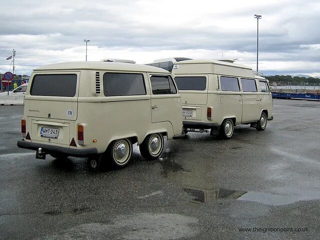 Прицепы тюнинг фото VW Camper Van and Matching Trailer Vw camper, Vw campervan, Vintage vw bus