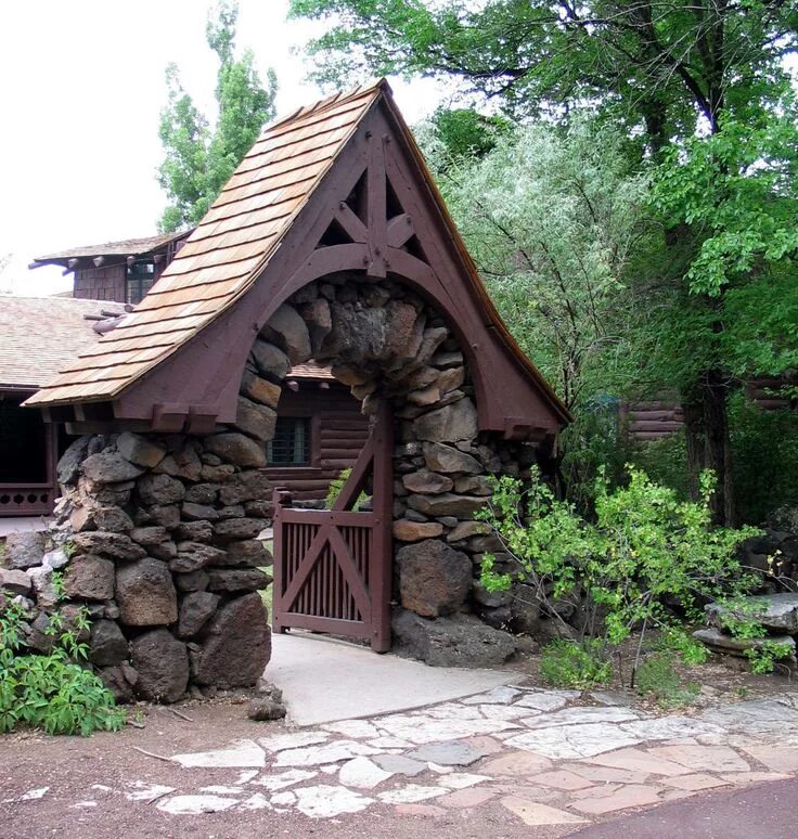 Приусадебные участки оформленные в стиле средневековья фото Riordan Mansion, Flagstaff Arizona Photo Gallery Garden gate design, Garden gate